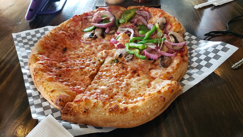 #1 best pizza place in West Monroe - Flying Heart Brewing & Pub - West Monroe