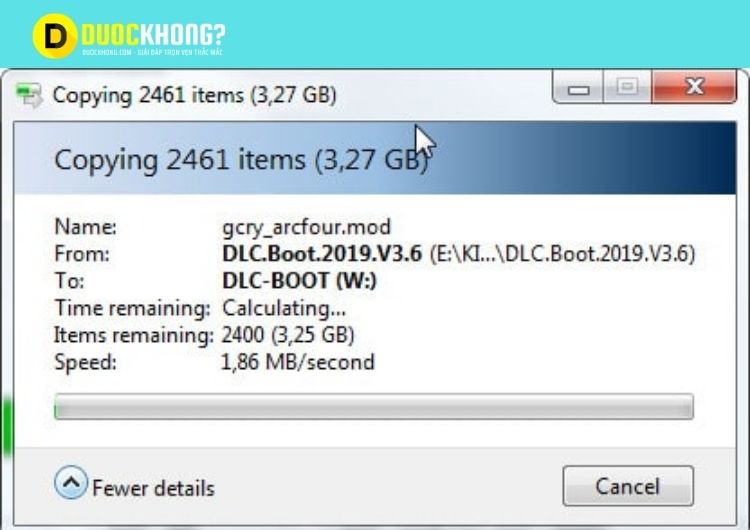 Copy các file quan trọng vào USB