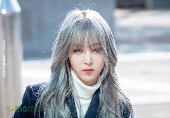 Khẳng định cá tính bản thân với mái tóc màu khói