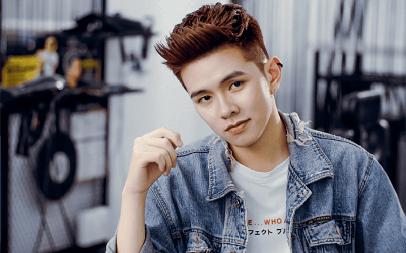 Kiểu tóc ngắn dựng đứng