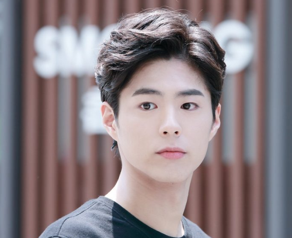 Cách buộc dây giày đẹp