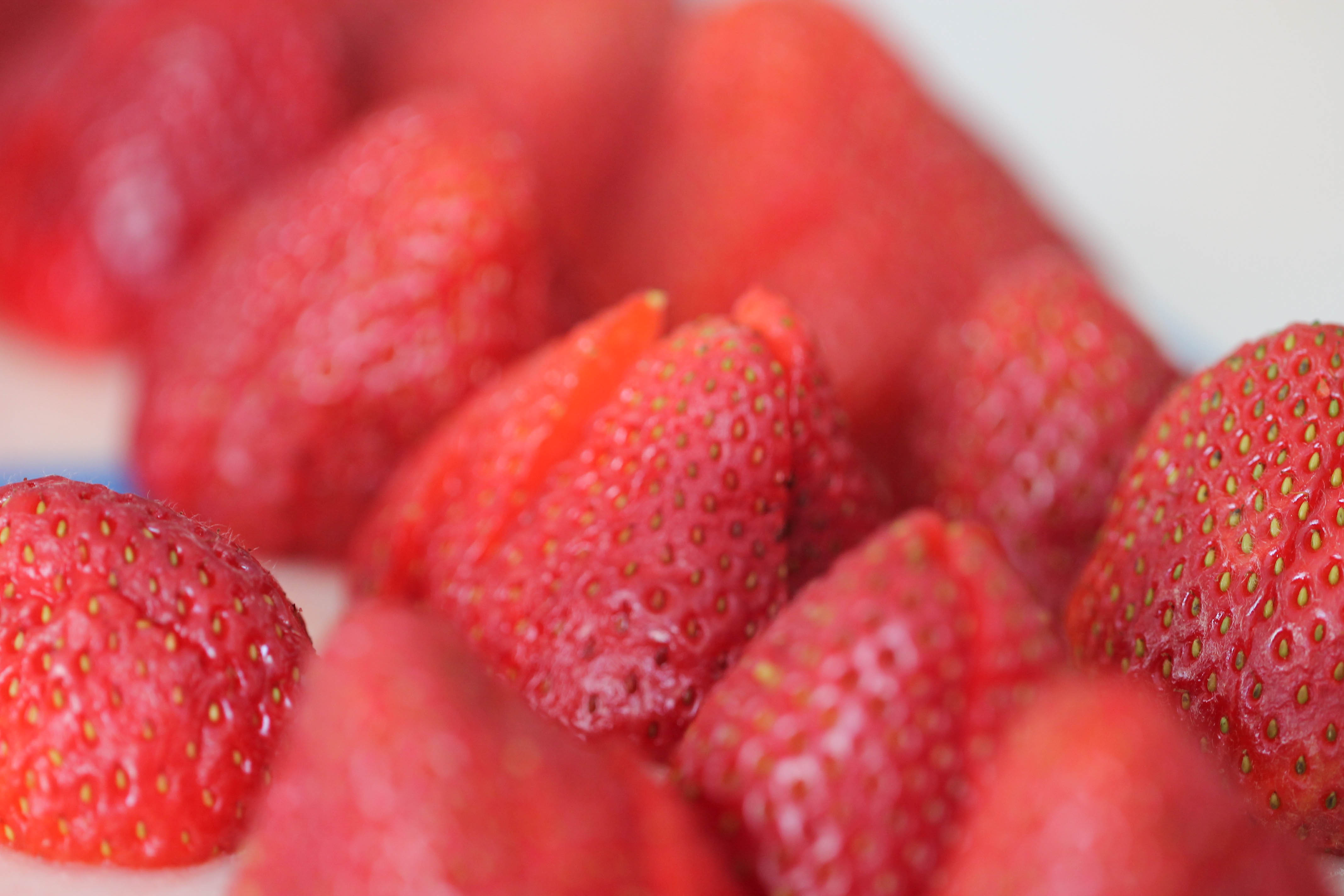 Sliced strawberries for 5 minute jello salad.