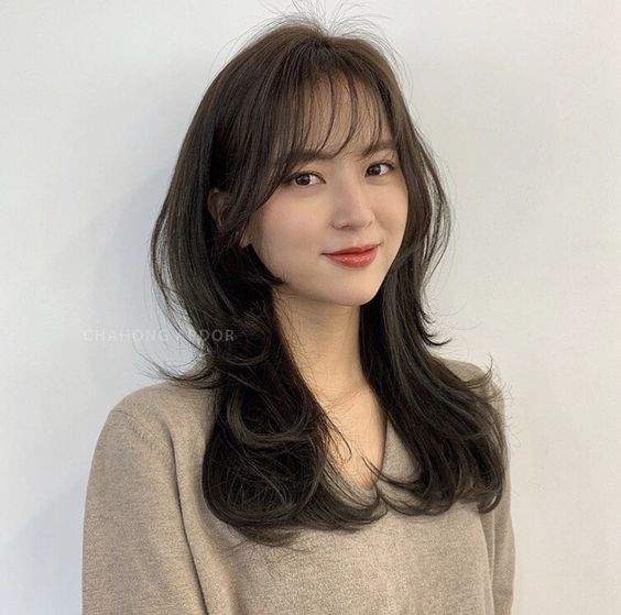 Tóc sợi dạng nữ mặt tròn với tóc thưa kiểu Hàn Quốc