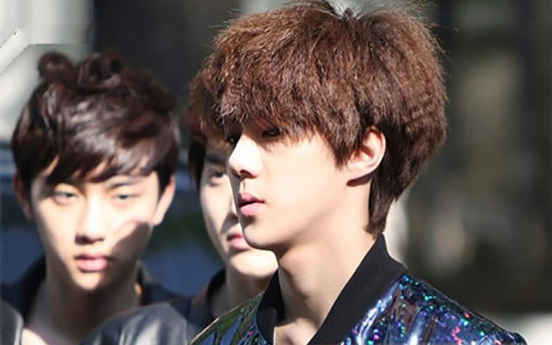 Tóc ngắn dập xù