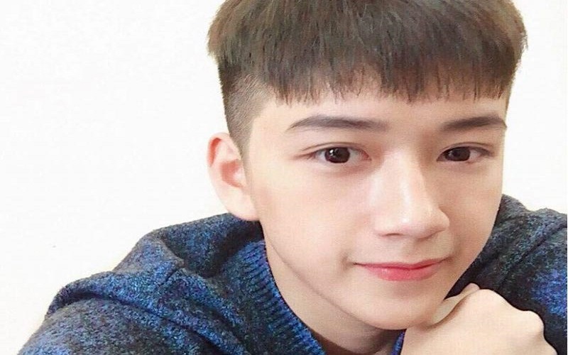 Tóc ngắn mái ngố