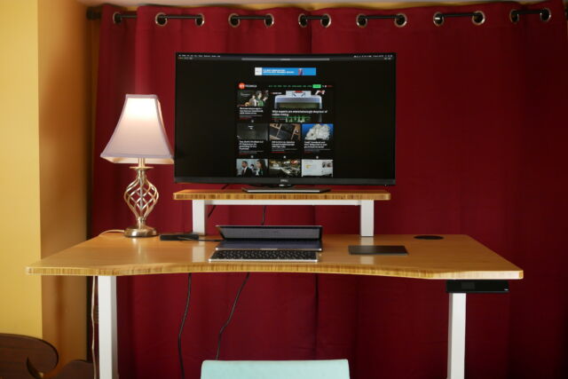The Fully Jarvis standing desk offers exceptional durability and a wide array of accessories.